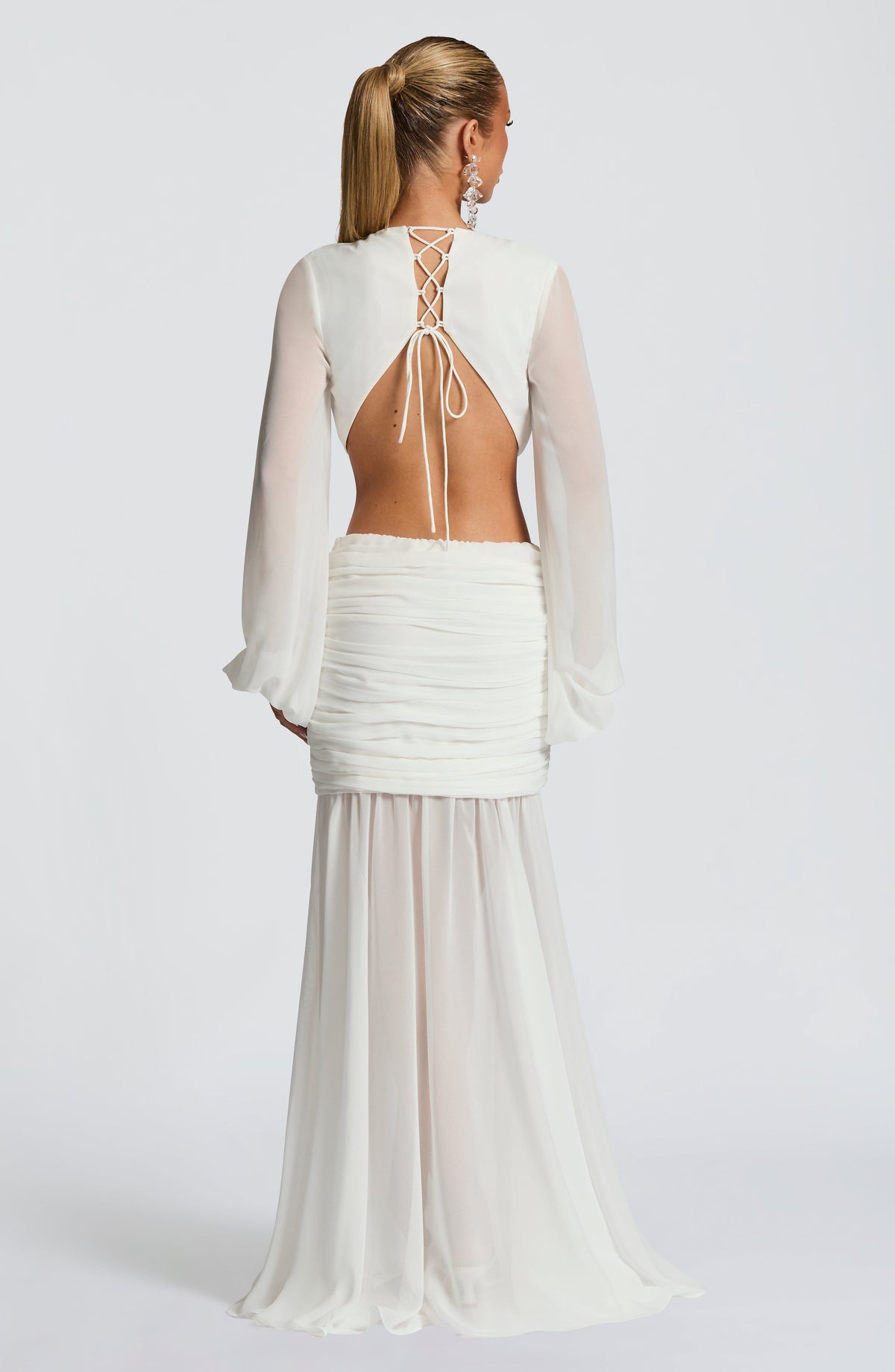 Vestido Longo Manga Comprida em Tule Modern Kyra