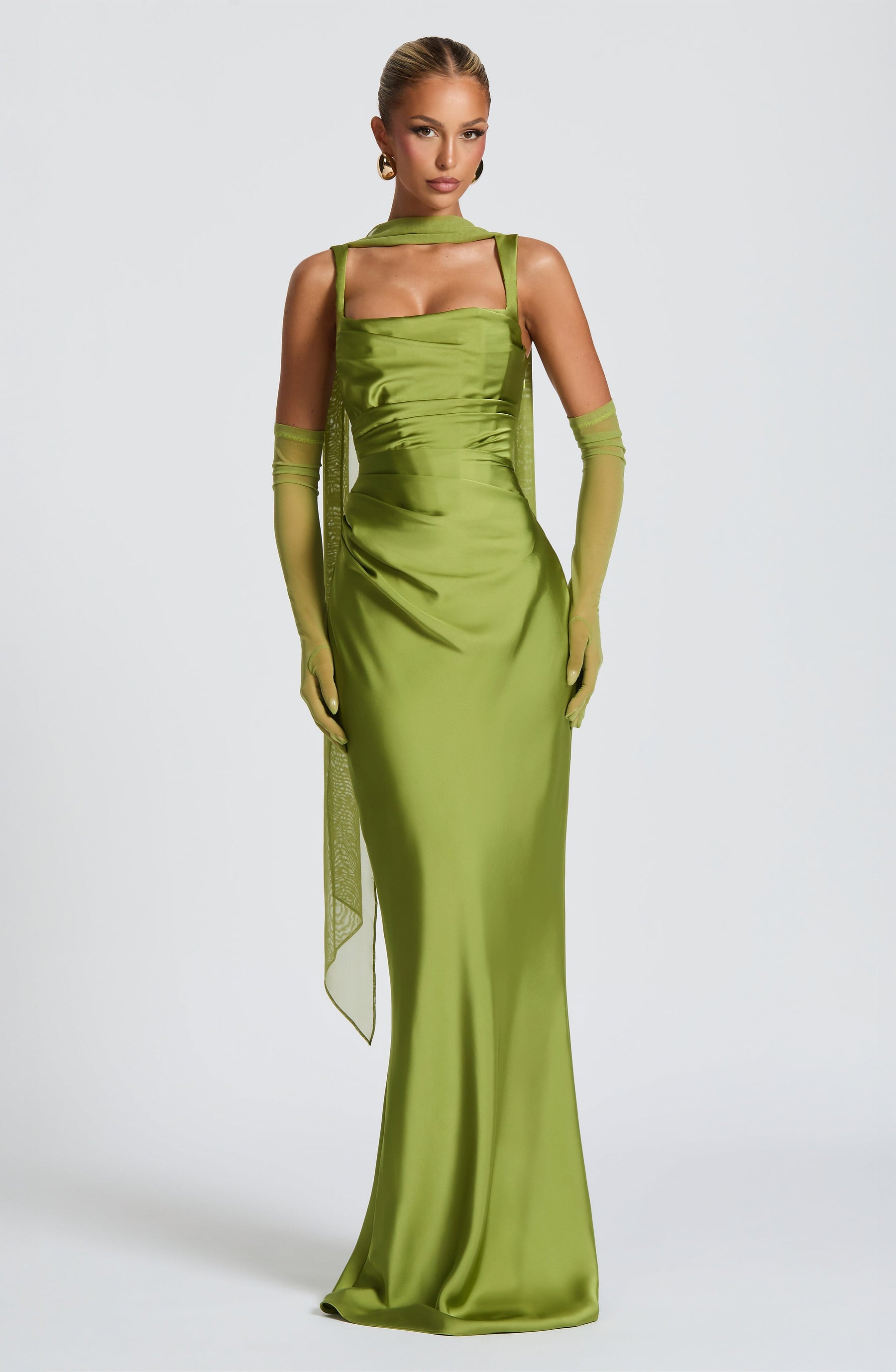 Vestido Longo de Cetim com Lenço Modern Viena
