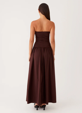 Vestido Sem Alças Elegante Modern Merlot