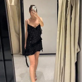 Vestido Curto de Paetê Tendência Modern Layse