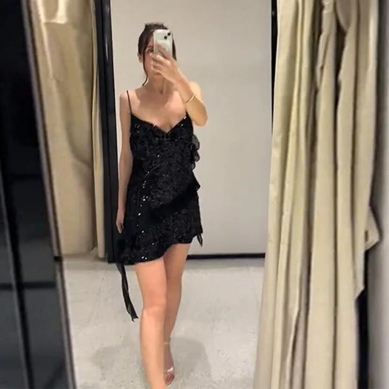 Vestido Curto de Paetê Tendência Modern Layse