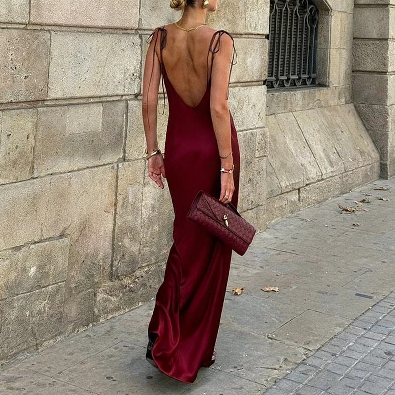 Vestido Longo Acetinado Decote nas Costas Modern Eden