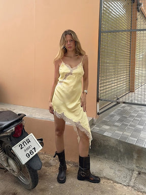 Vestido Curto Cetim Tendência Modern Daily