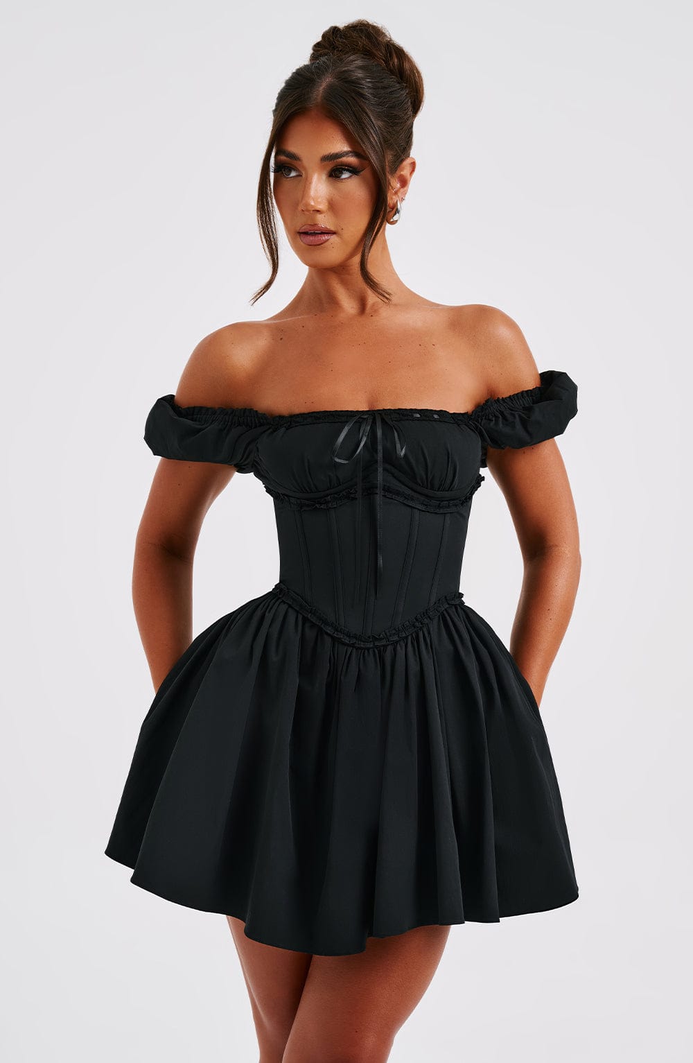 Vestido Curto Bustier Modern Penélope Preto